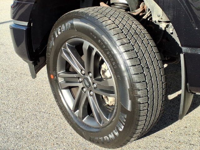 Used 2022 Black Metallic Ford XLT image 8