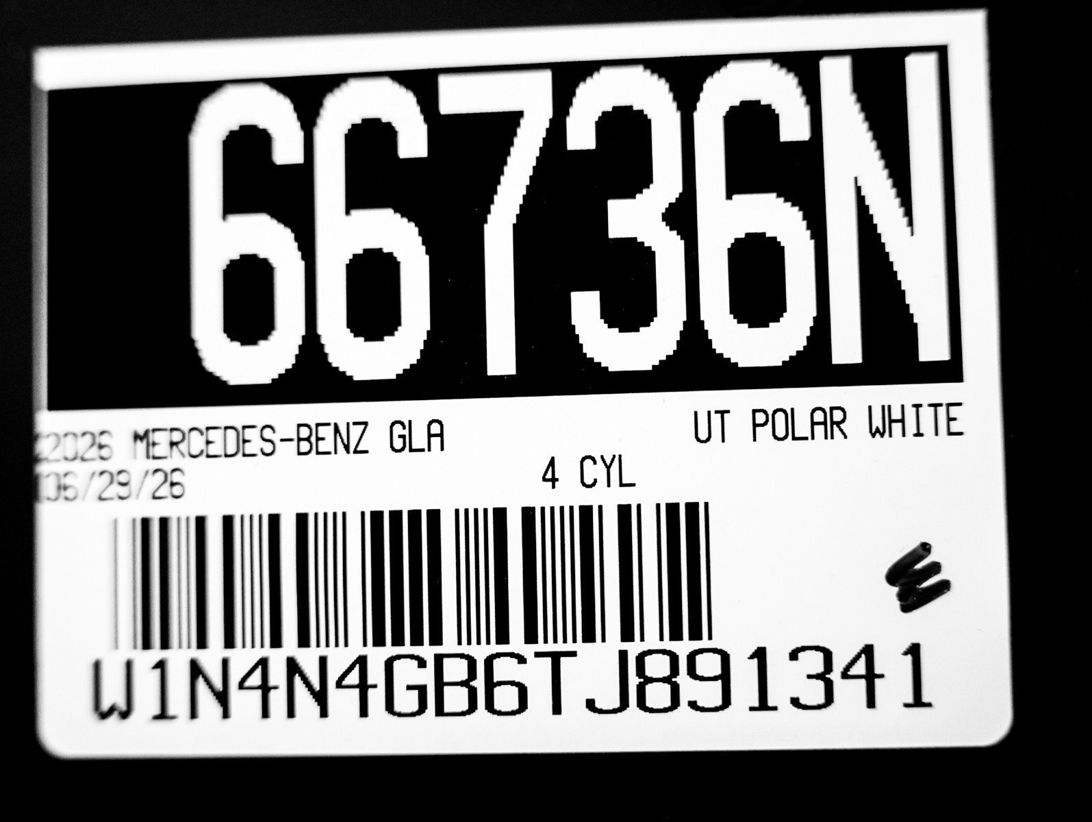 New 2026 Polar White Mercedes-Benz GLA 250 image 24