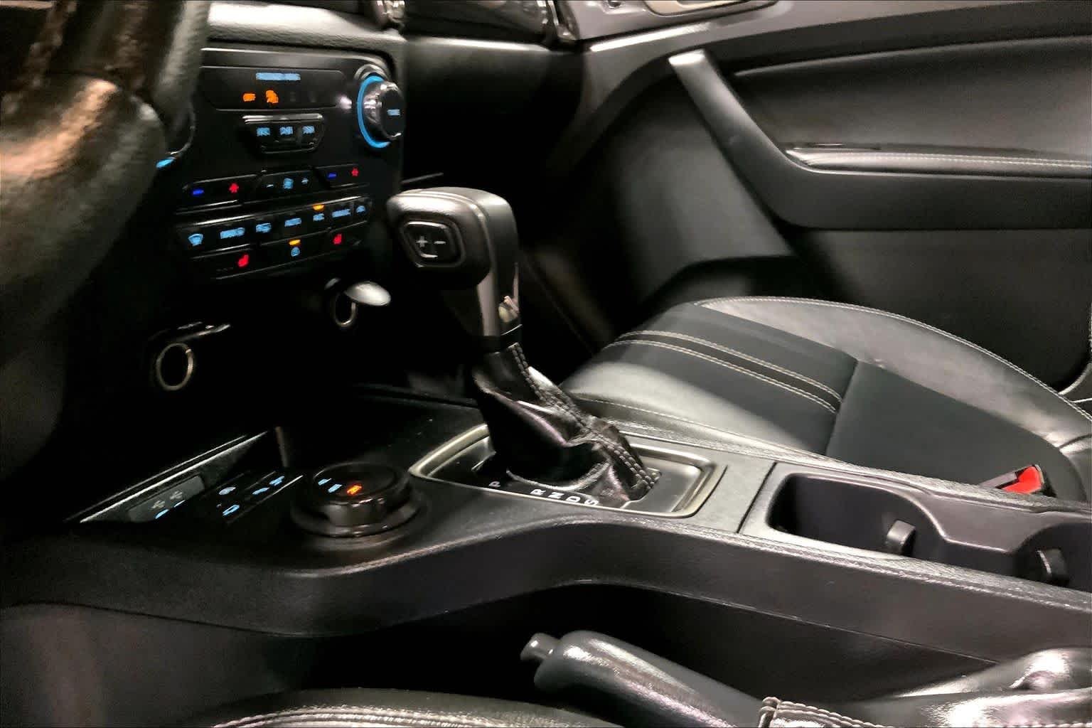 Used 2022 Shadow Black Ford LARIAT image 17