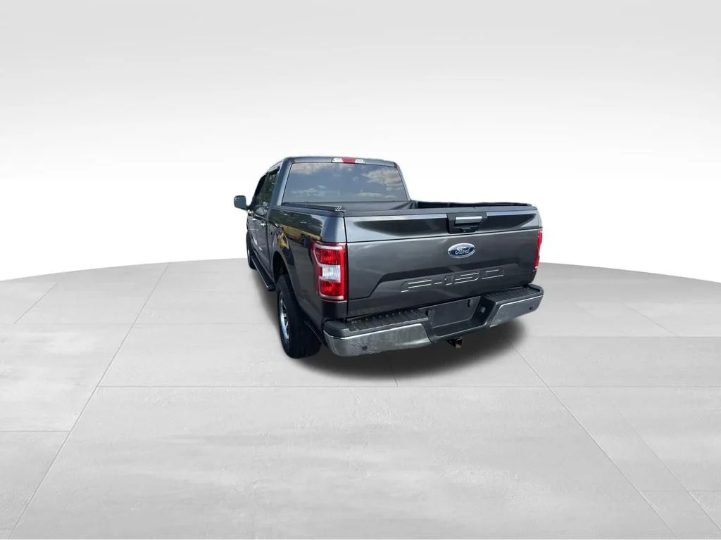 Used 2018 Gray Ford XLT image 25