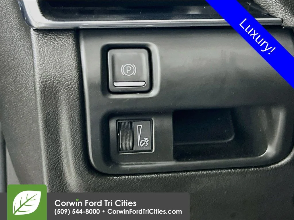 Used 2020 Gray Cadillac Luxury image 19
