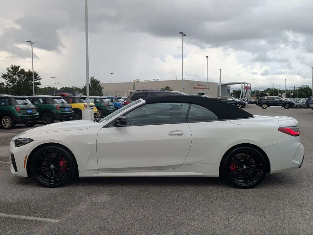Used 2024 White BMW M440i image 2