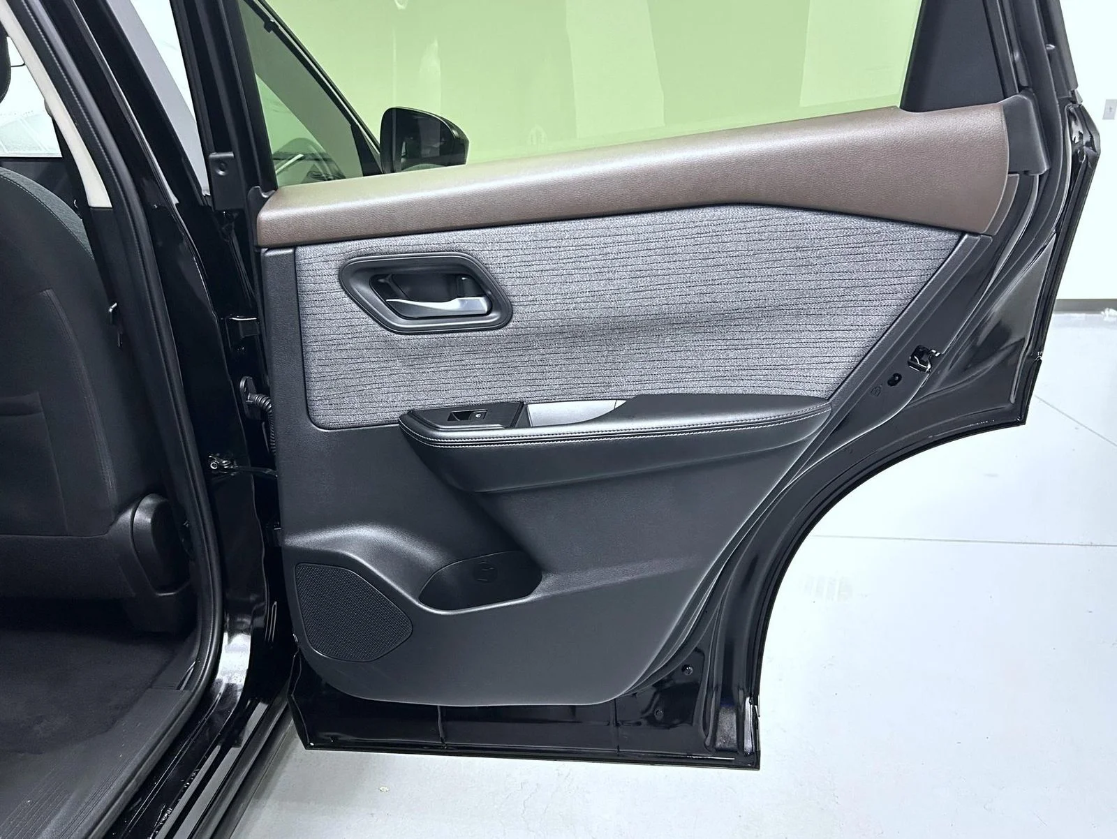 Used 2023 Black Nissan SV image 17