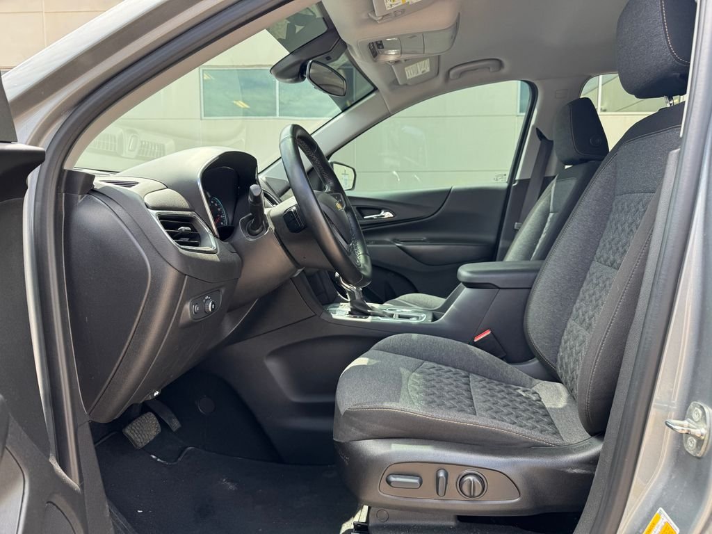 2023 Chevrolet Equinox LT - Photo 28