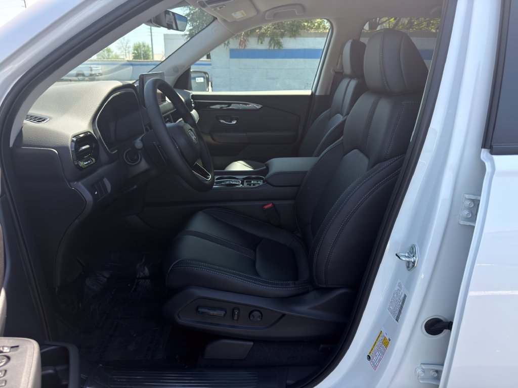 New 2026 Platinum White Pearl Honda EX-L image 16