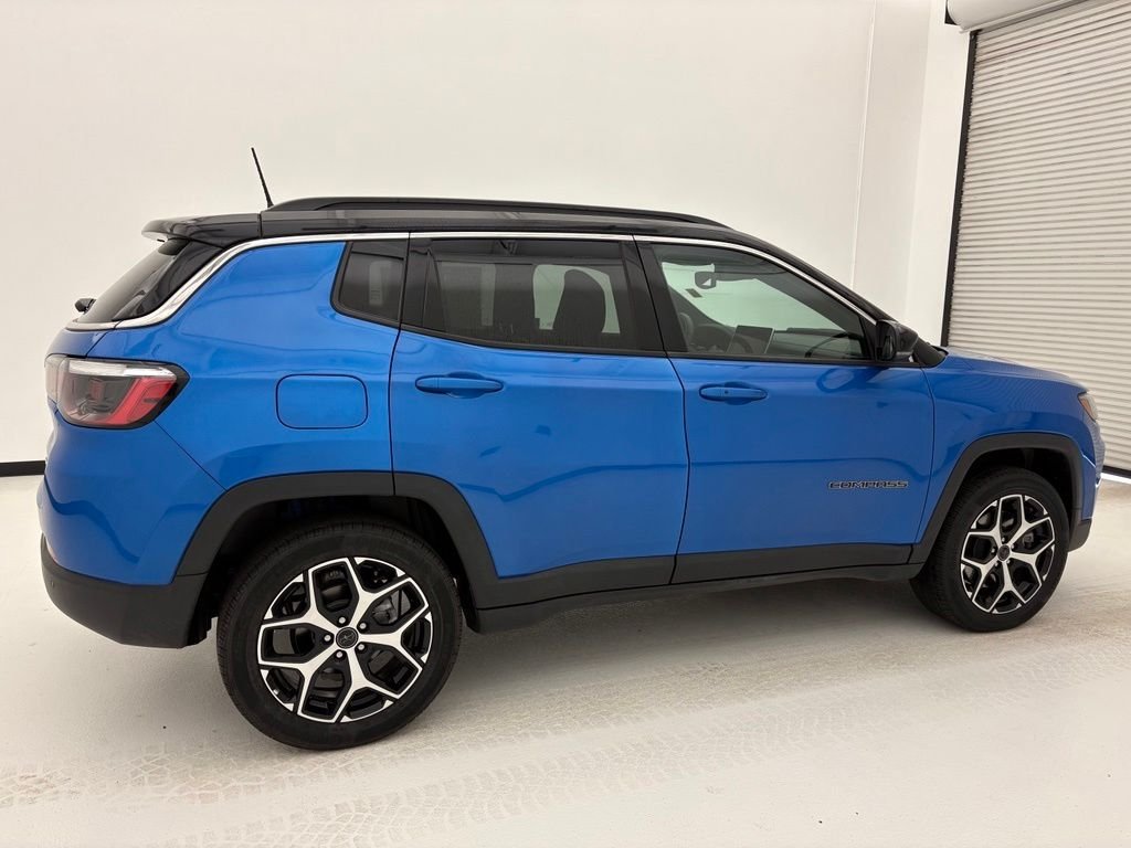 2025 Jeep Compass Limited - Photo 23