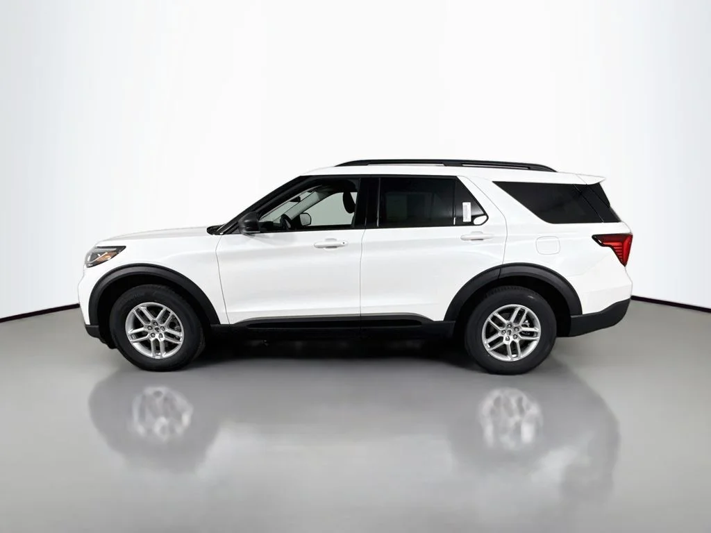 New 2026 Star White Metallic Tri-Coat Ford Active image 4