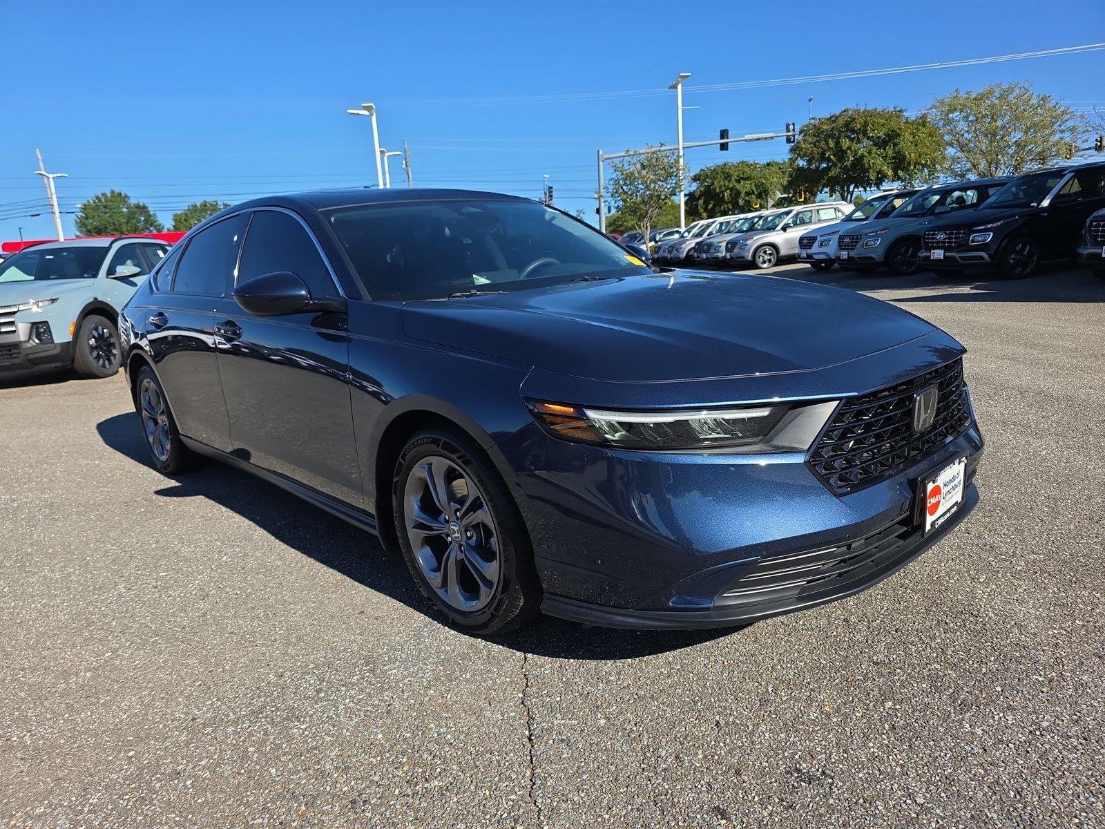 Used 2024 Canyon River Blue Metallic Honda EX image 9