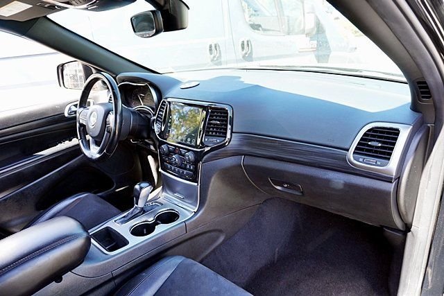 Certified Used 2022 Black Jeep Laredo X image 9