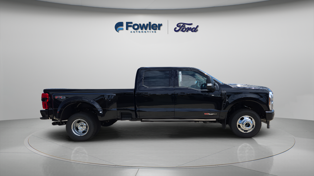 New 2026 Agate Black Metallic Ford F-350® Platinum® image 8