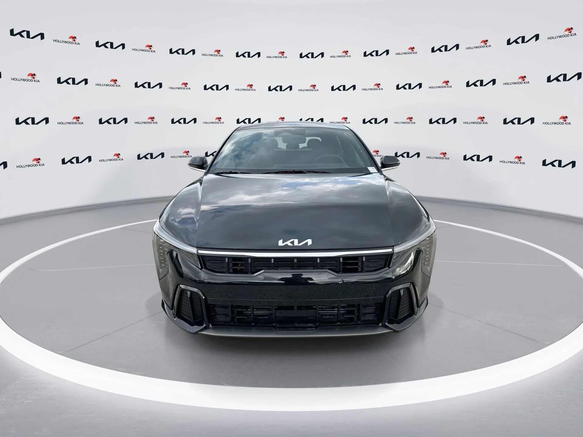 Short Iron Utility: The 2026 Kia K4 Hatchback Plays the Layup — image 4