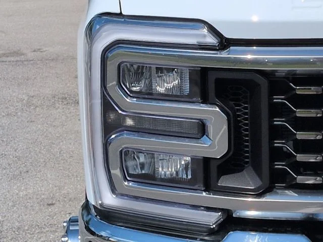 New 2026 Oxford White Ford F-350® Lariat® image 10