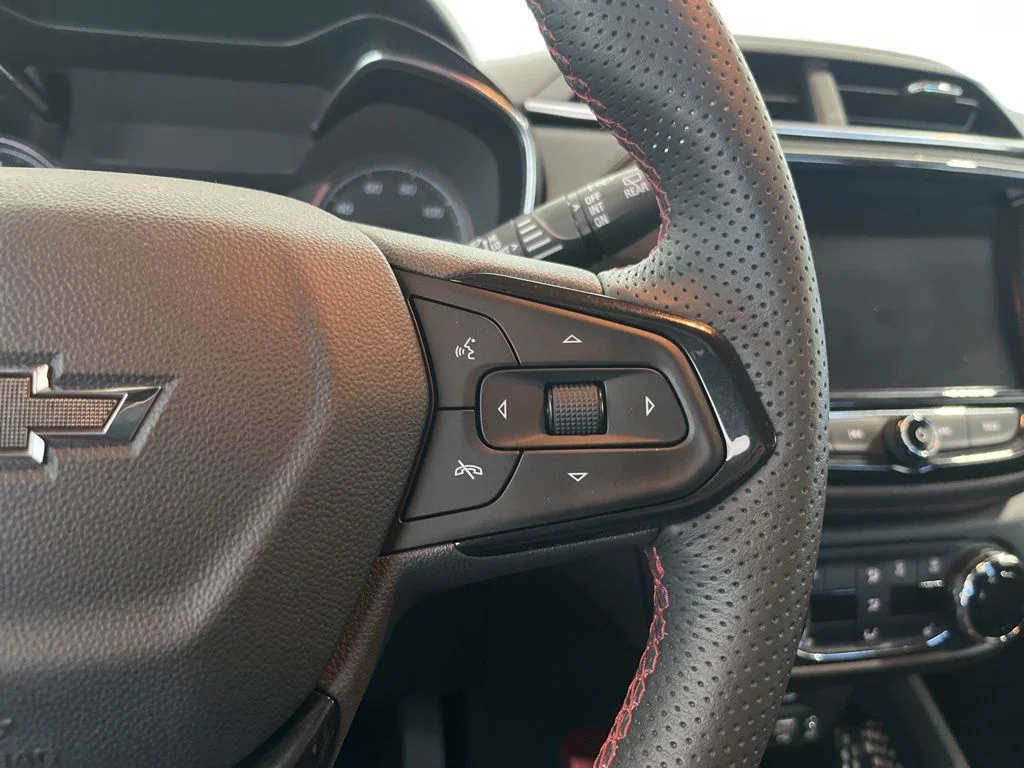 Used 2023 Gray Chevrolet RS image 8