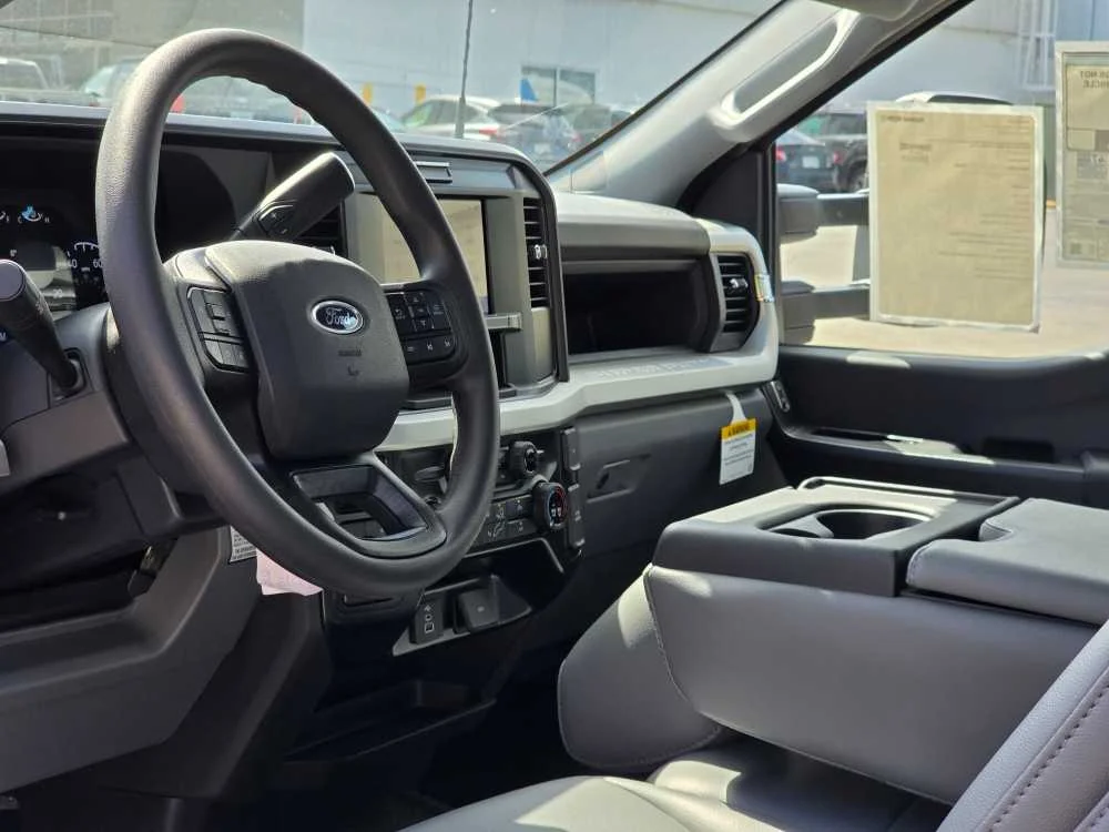 2025 Ford F-550 Super Duty Chassis Cab XL - Photo 62