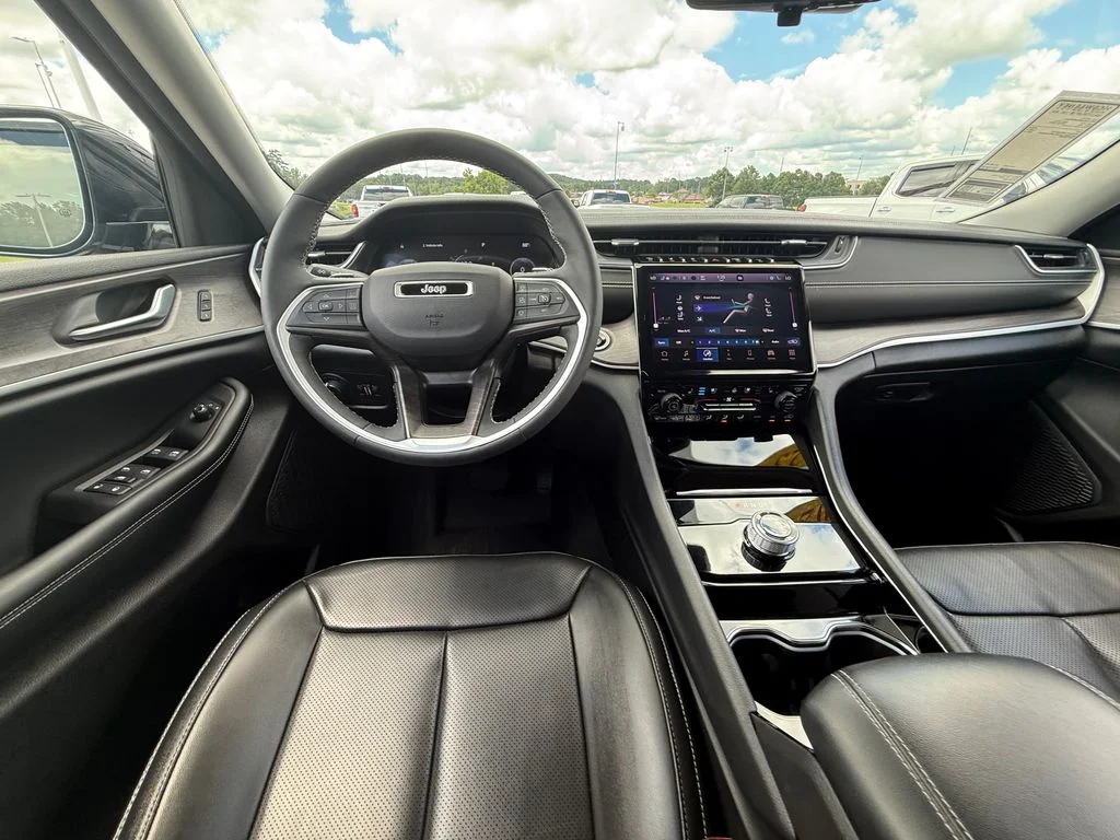 Used 2023 Black Jeep Limited image 8