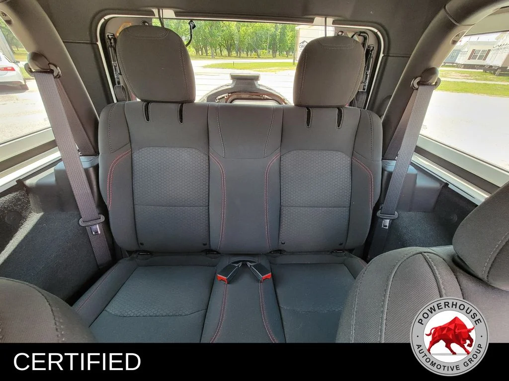 Used 2022 White Jeep Rubicon image 14