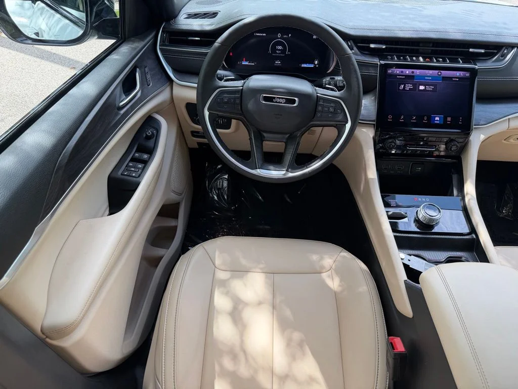 2025 Jeep Grand Cherokee L Limited - Photo 16