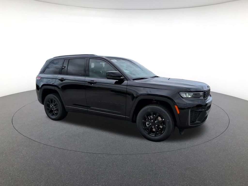 New 2026 Black Jeep Altitude image 4