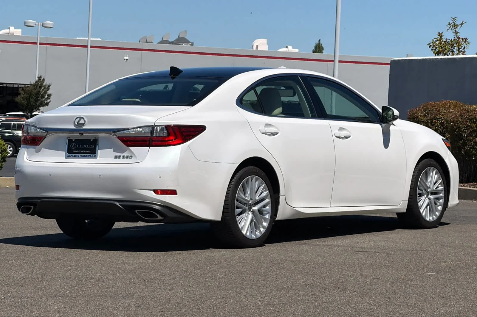 Used 2016 Eminent White Pearl Lexus  image 2