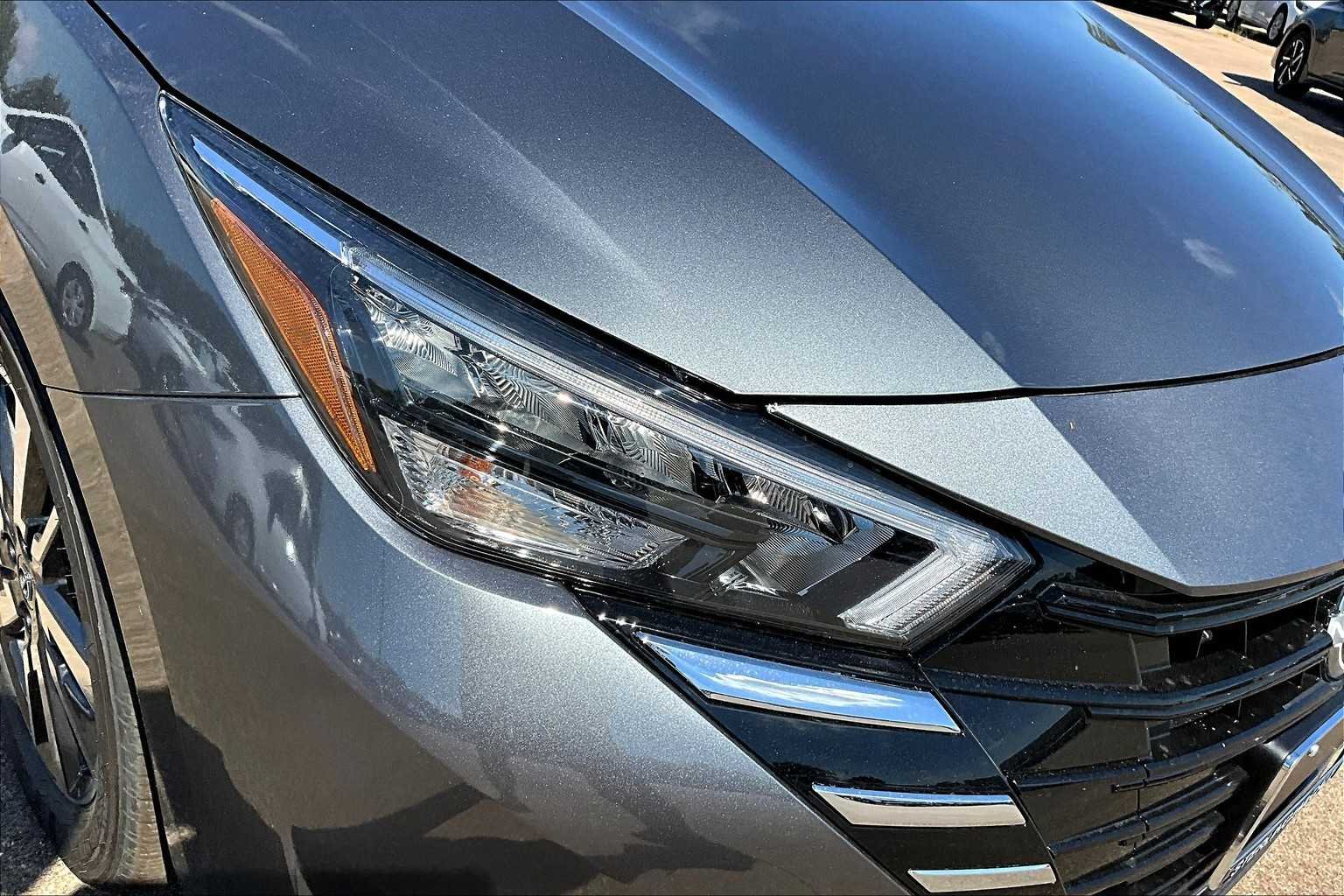 Used 2025 Gun Metallic Nissan SV image 19