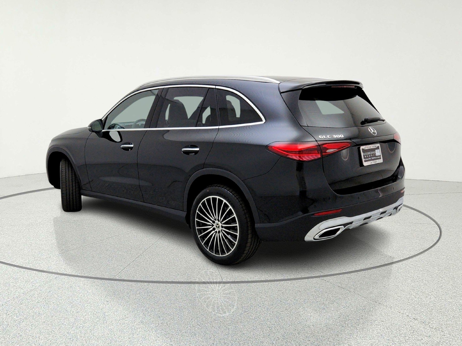 New 2026 Black Mercedes-Benz GLC 300 SUV image 5
