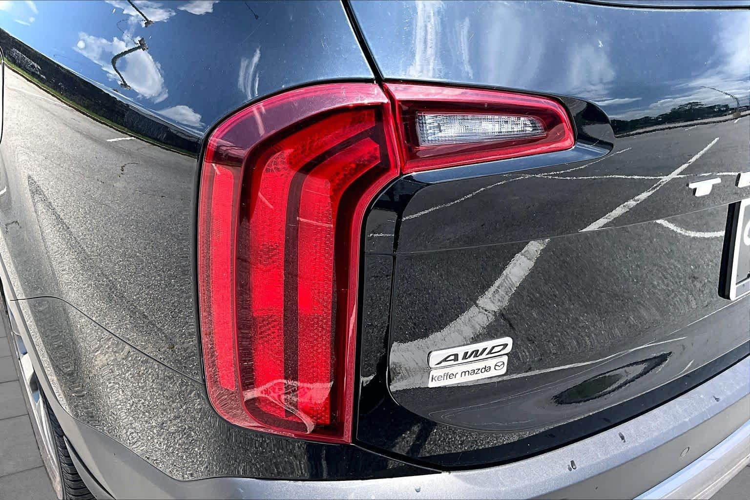 Used 2022 Ebony Black Kia SX image 29