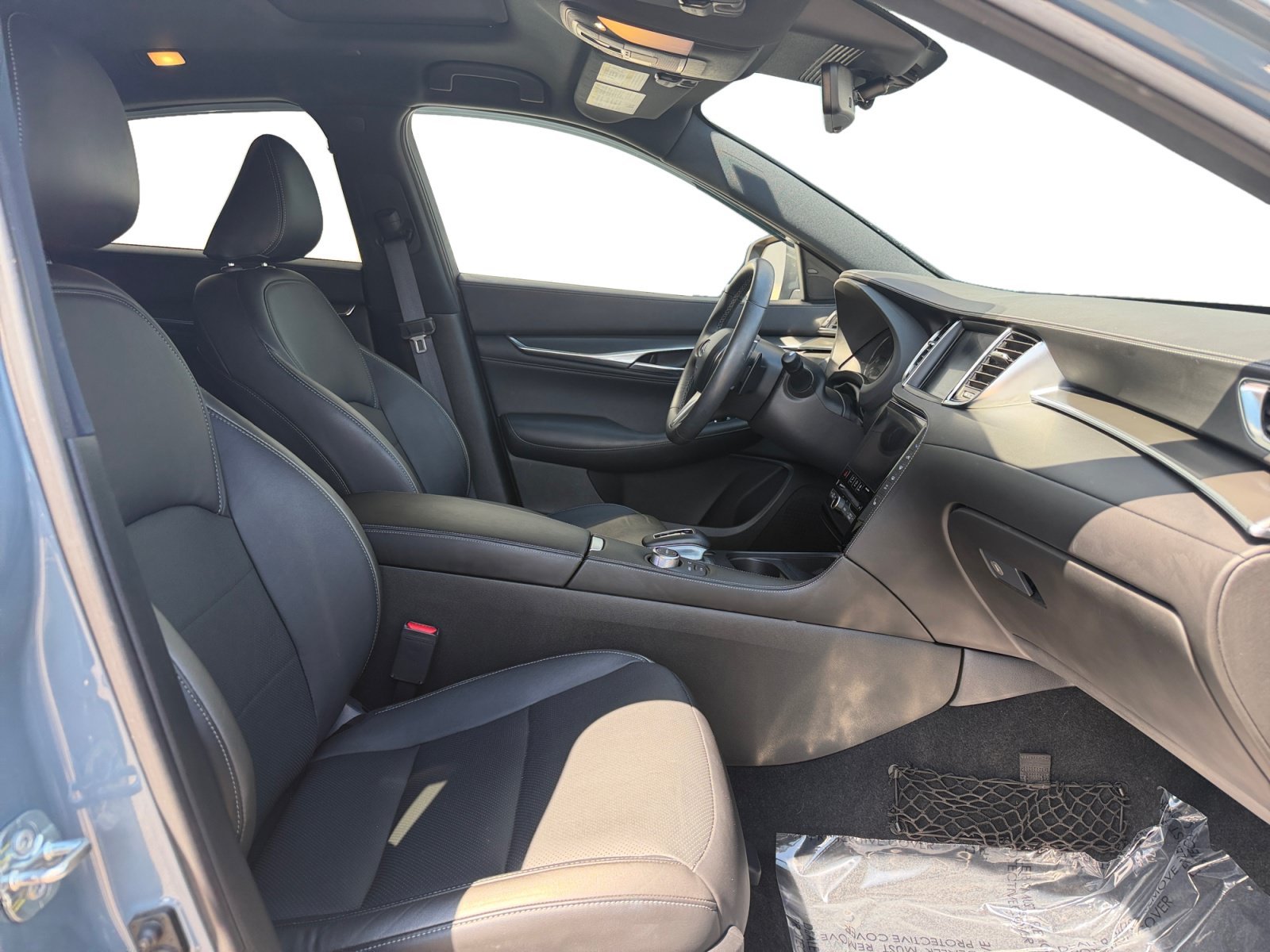 Used 2025 Slate Gray INFINITI LUXE image 30