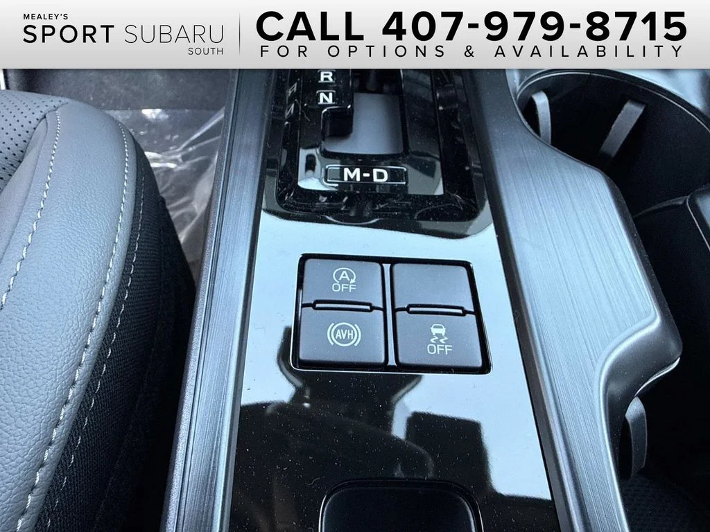 New 2026 CRYSTAL BLACK SILICA Subaru Limited image 33