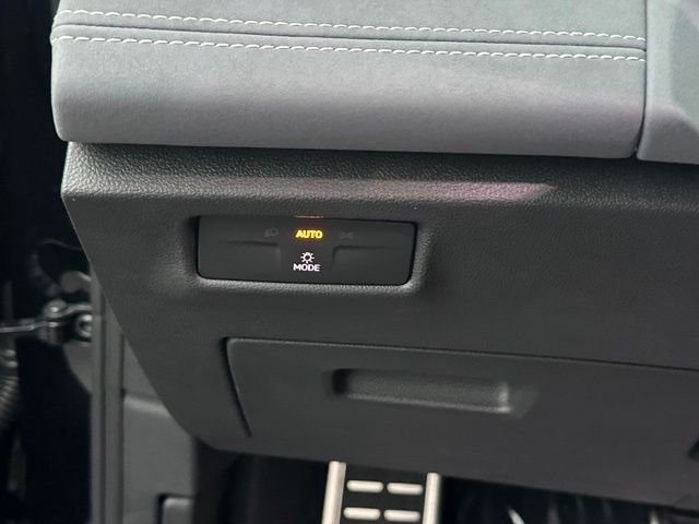 New 2026 Deep Black Pearl Volkswagen 2.0T SE R-Line Black image 20