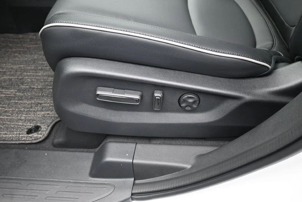 New 2027 Platinum White Pearl Honda Touring image 30