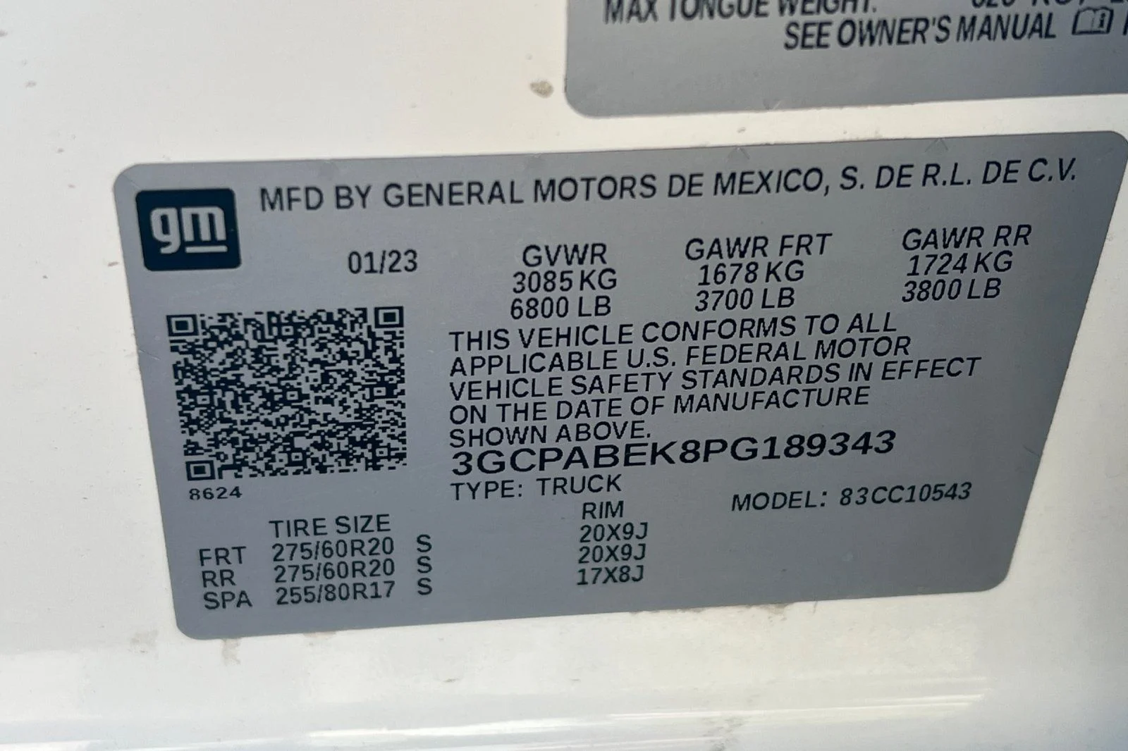 Used 2023 White Chevrolet Custom image 28