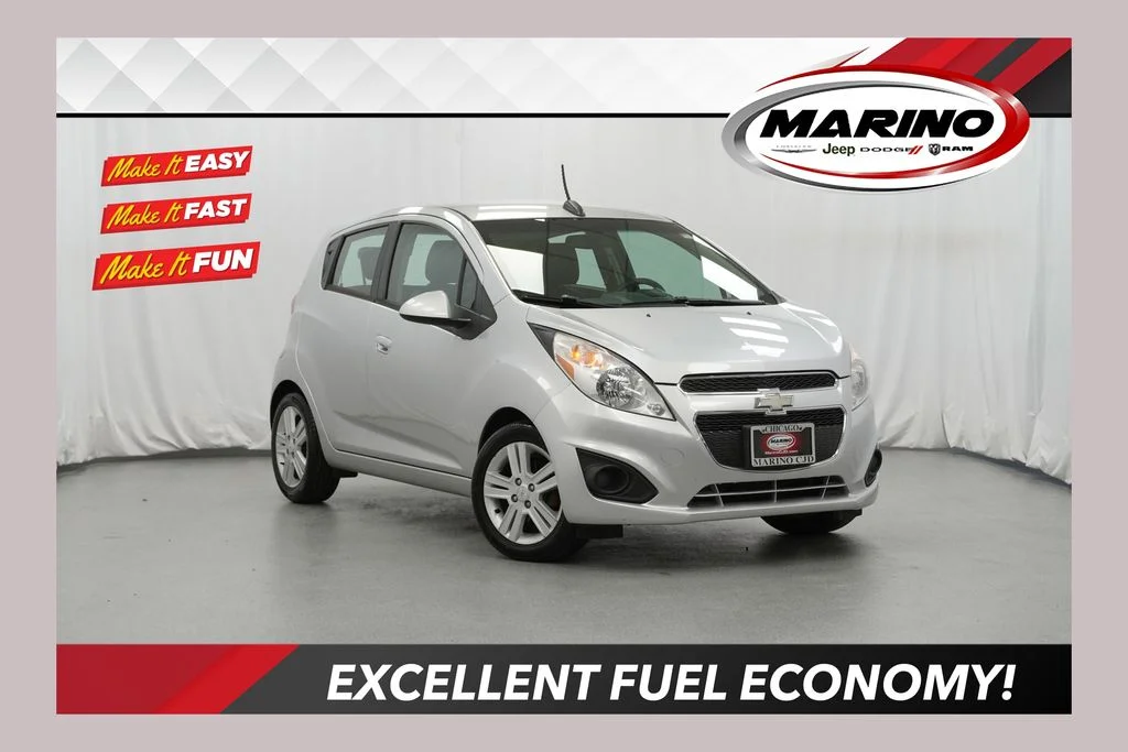 Used 2015 Silver Chevrolet 1LT image 1