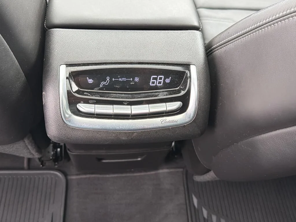 2023 Cadillac XT6 Sport - Photo 36