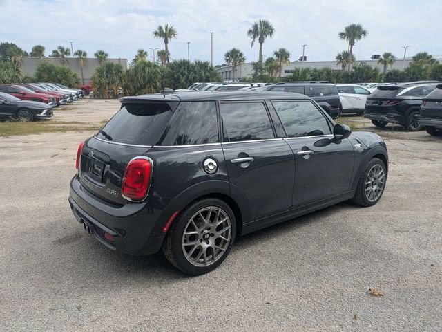 Used 2016 Gray MINI Base image 3