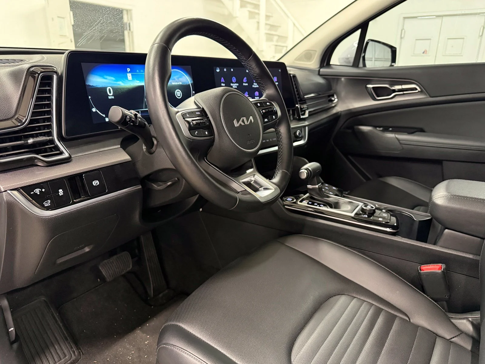 Used 2023 White Kia SX-Prestige image 17