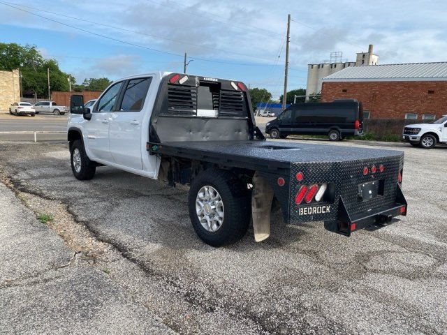 2022 Chevrolet Silverado 2500HD LT photo 4