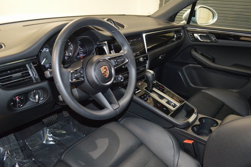 Used 2025 Silver Porsche  image 4