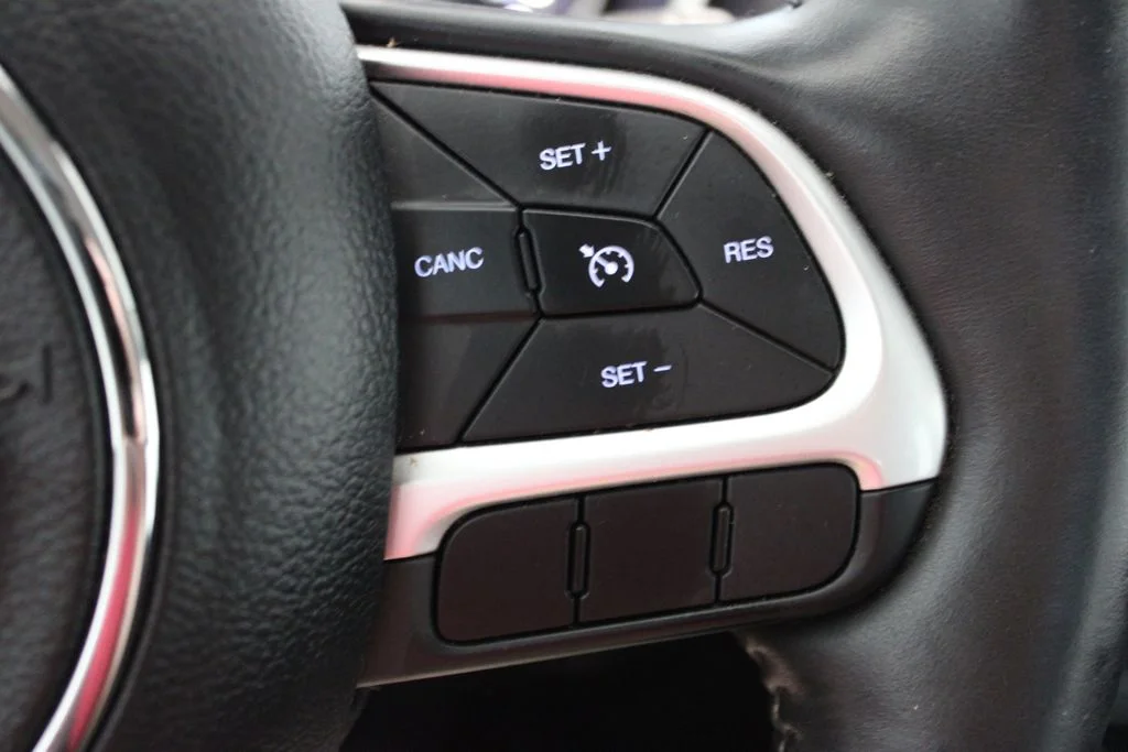 Used 2017 White Jeep Sport image 23