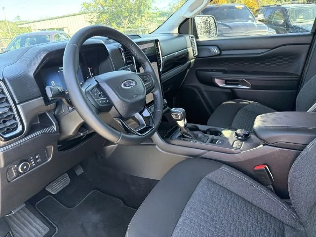 Used 2025 Black Ford XLT image 17