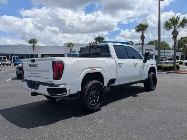 Used 2022 Summit White GMC AT4 image 3