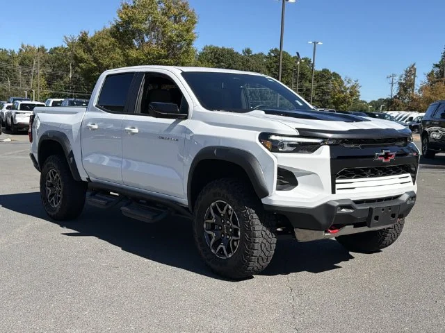 Used 2025 White Chevrolet ZR2 image 14