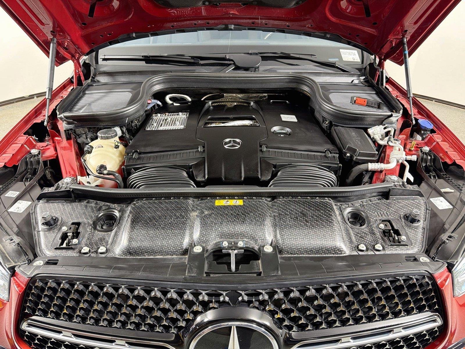 Used 2025 MANUFAKTUR Cardinal Red Metallic Mercedes-Benz GLE 580 image 32