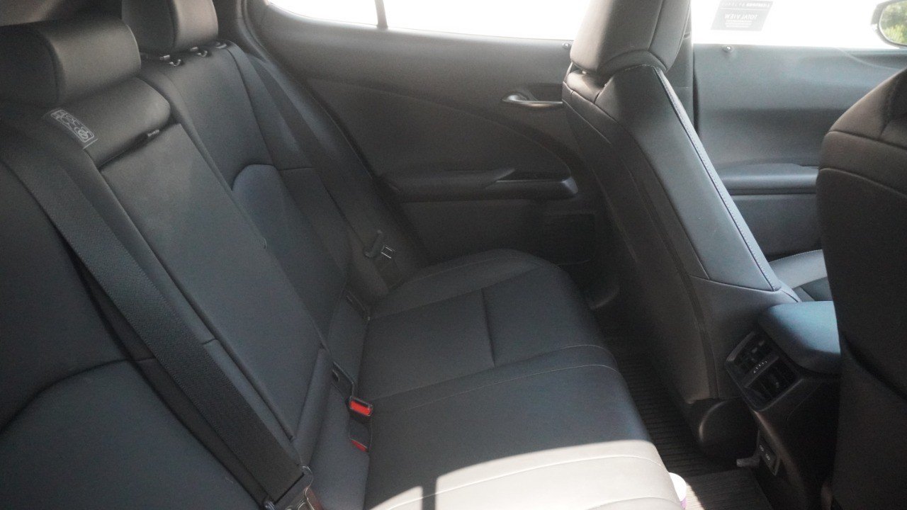 Certified Used 2023 OBSIDIAN Lexus UX 250h Premium image 11
