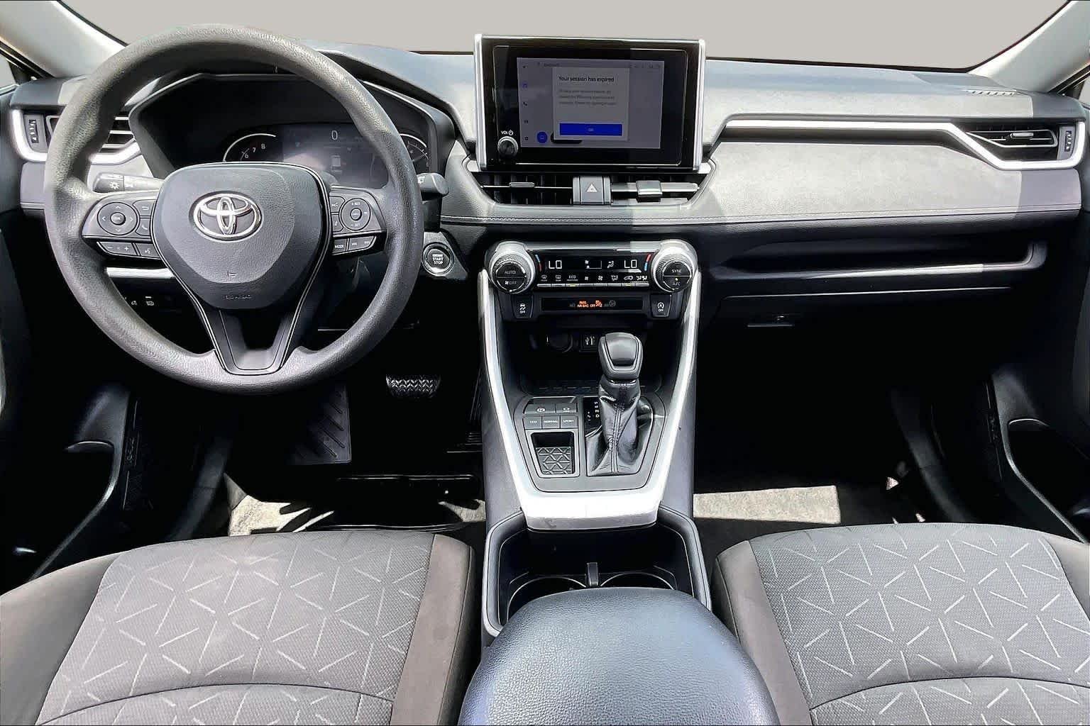 2023 Toyota RAV4 XLE - Photo 15