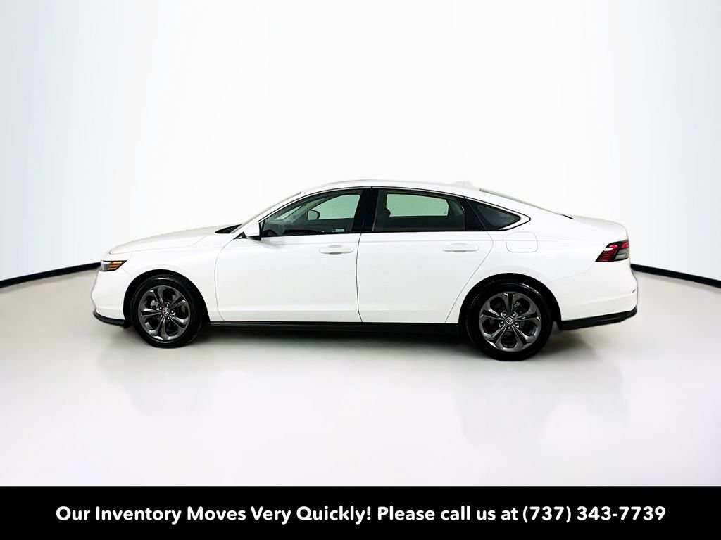 Certified Used 2023 Platinum White Pearl Honda EX image 4
