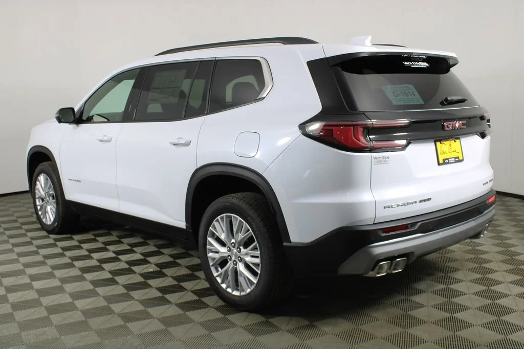 New 2026 Glacier White Tricoat GMC Elevation image 4
