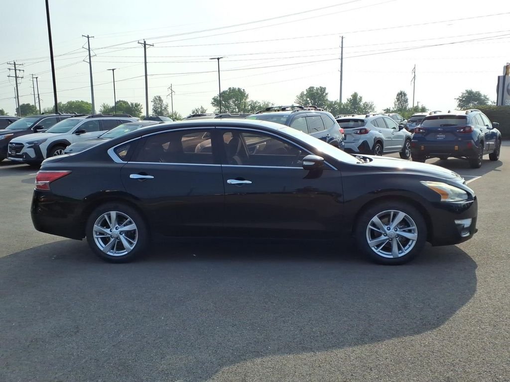 Used 2015 Super Black Clearcoat Nissan 2.5 SV image 14