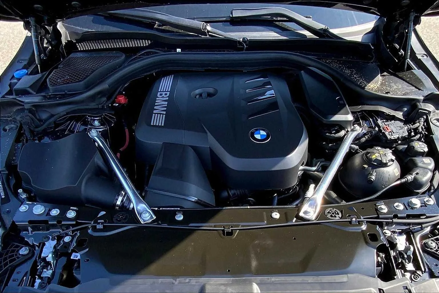 2026 BMW 5 Series 530i - Photo 16