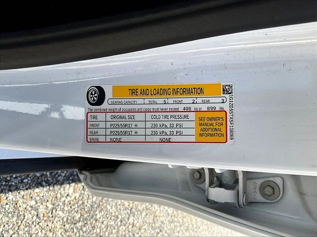 Used 2025 White Chevrolet LT image 10