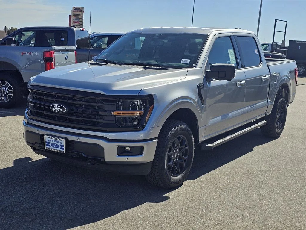 New 2026 Silver Ford XLT image 4